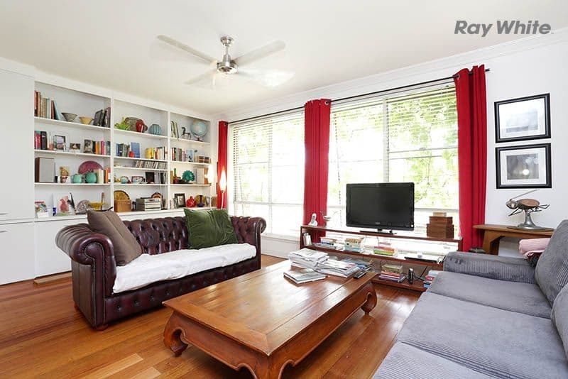 8 Robertson Crescent, LAVERTON VIC 3028, Laverton - Image 1