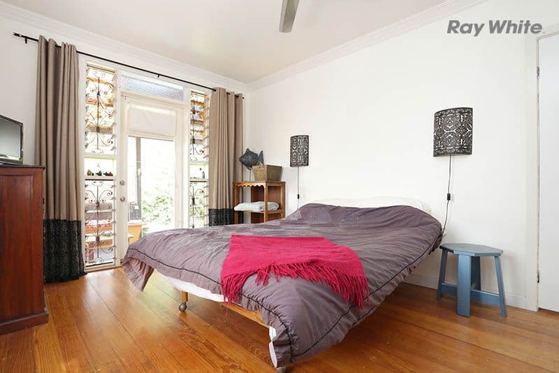 8 Robertson Crescent, LAVERTON VIC 3028, Laverton - Thumbnail 5