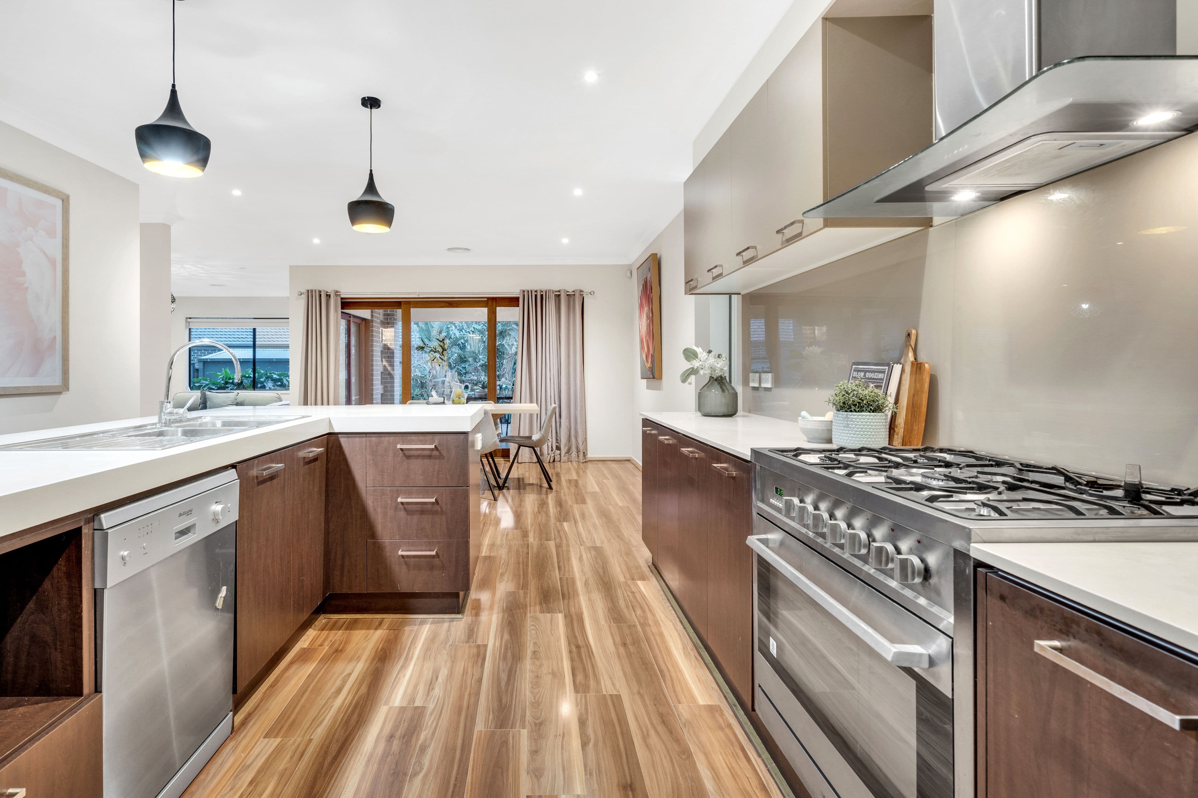 81 Charteris Drive, Craigieburn VIC 3064, Craigieburn - Thumbnail 6