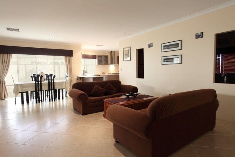 63 Keanefield Drive, CARRAMAR WA 6031, Carramar - Thumbnail 8