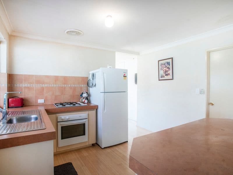 14 Coomer Elbow, South Guildford WA 6055, South Guildford - Thumbnail 7