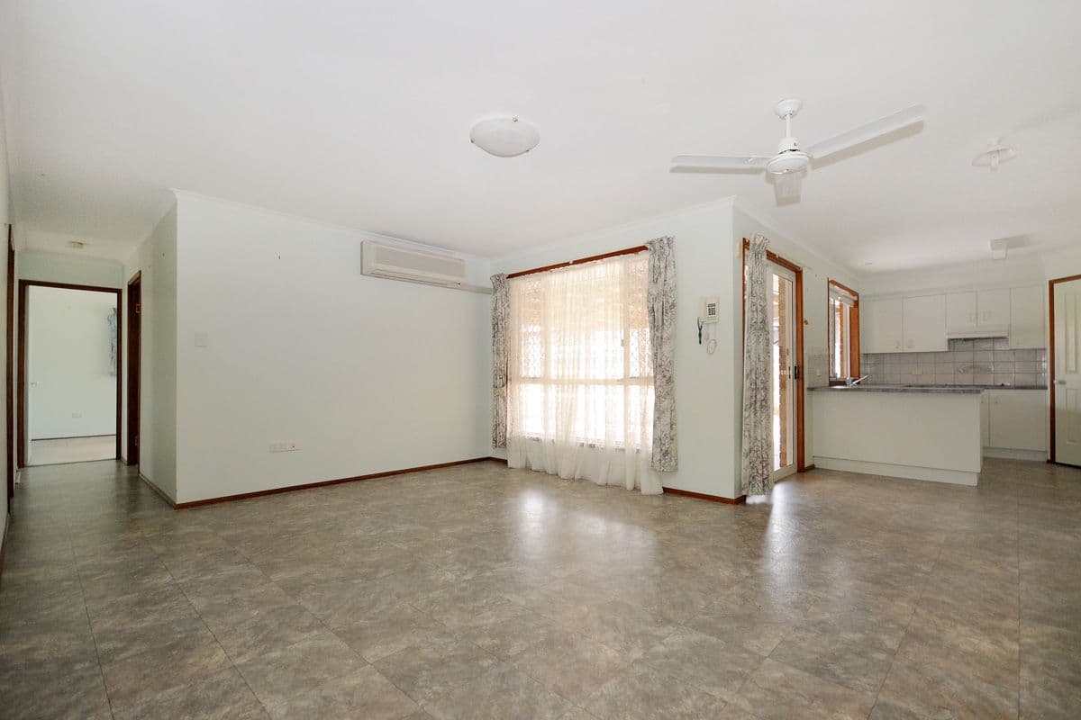 7 Glen Avon Court, Glenvale QLD 4350, Glenvale - Thumbnail 2
