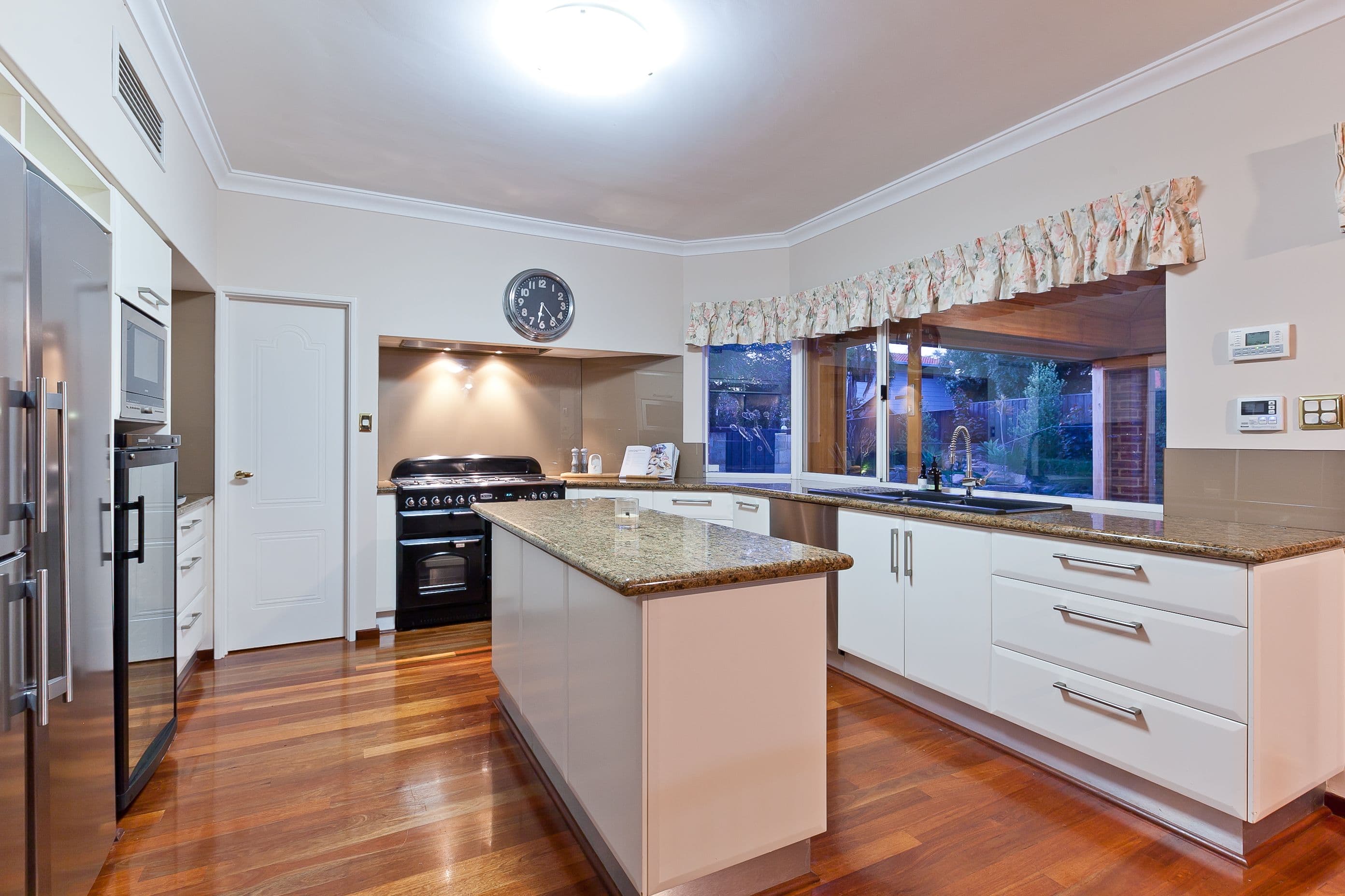 4 Meelah Road, City Beach WA 6015, City Beach - Thumbnail 7