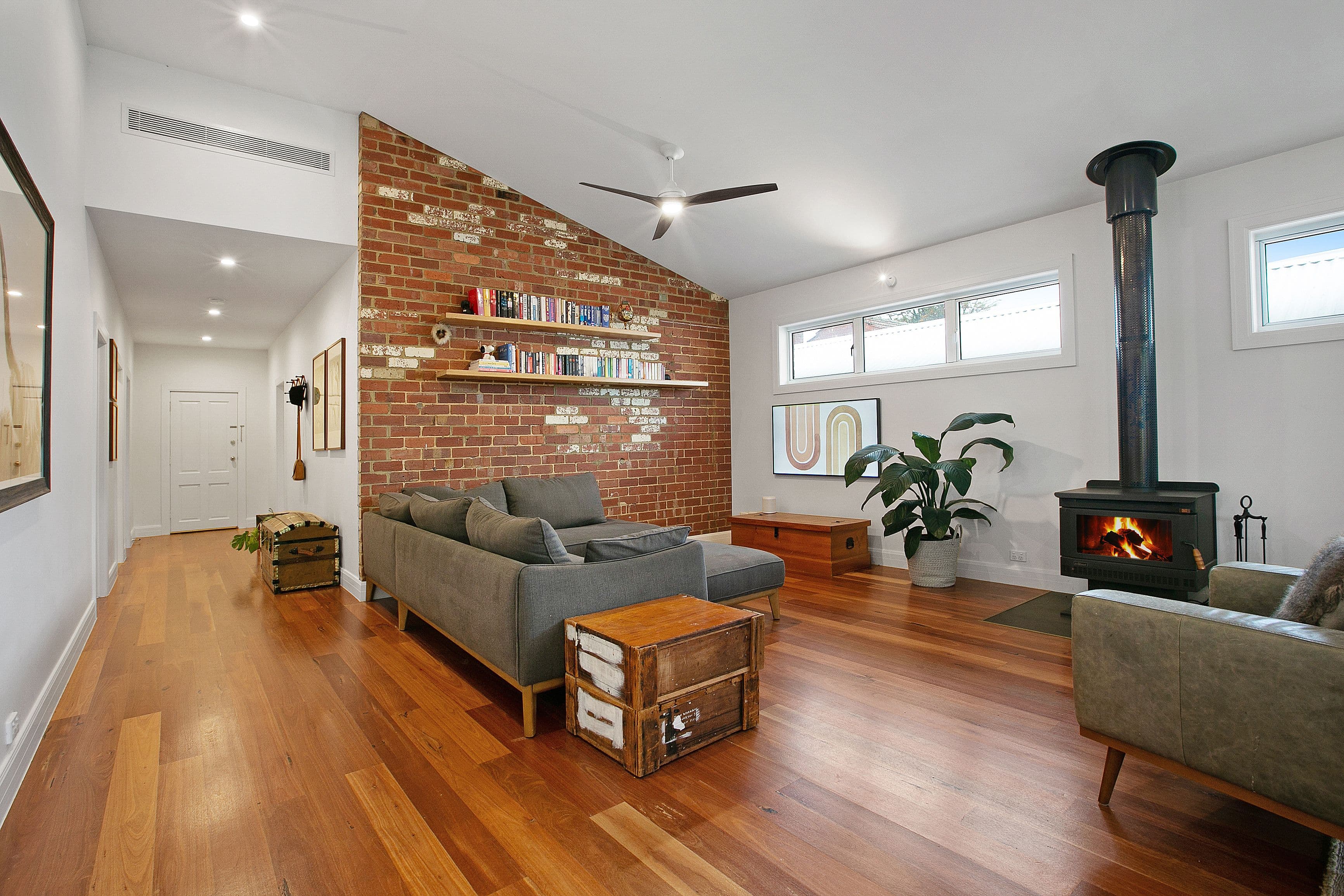 39 Taylor Avenue, Reservoir VIC 3073, Reservoir - Thumbnail 4