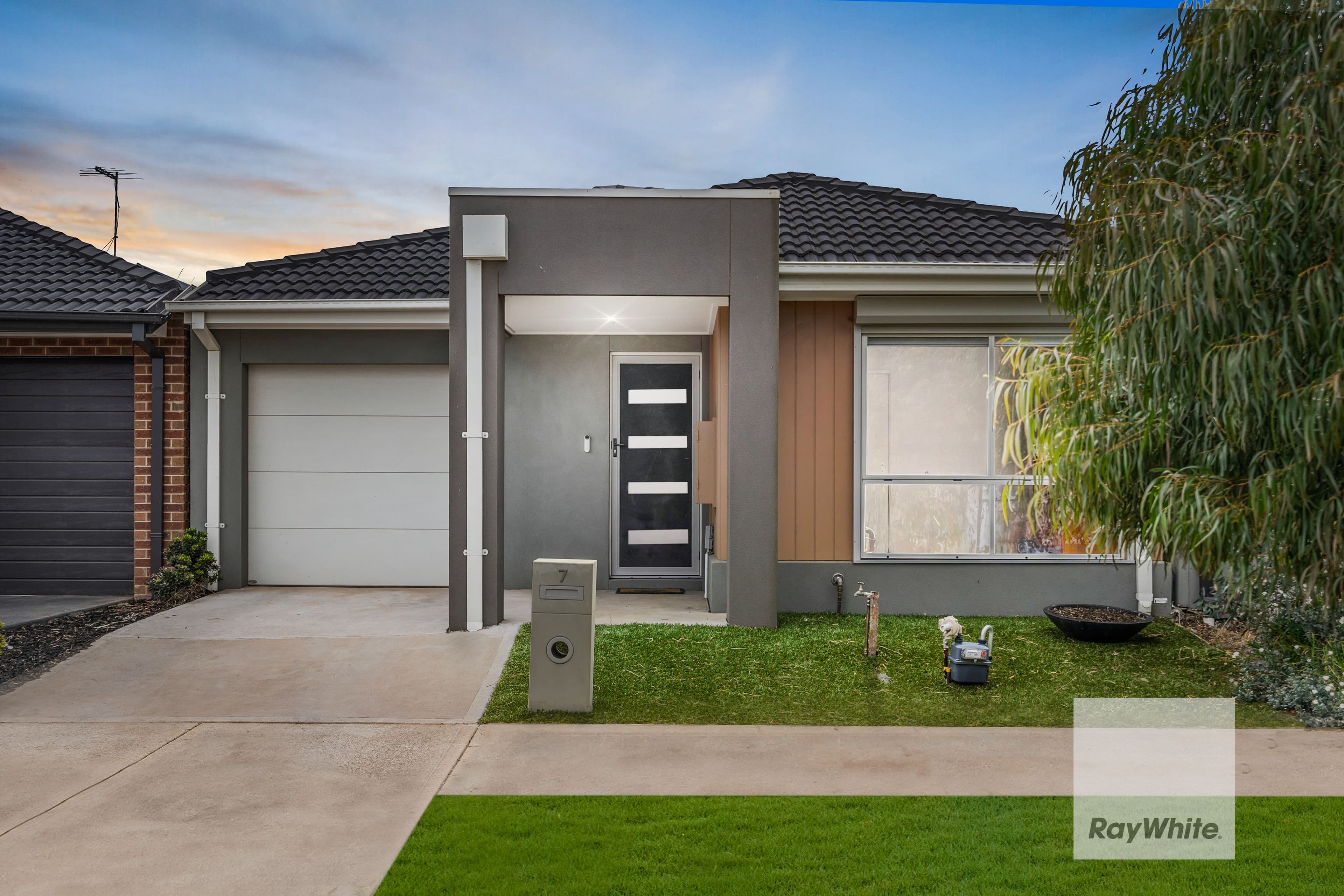 7 Akram Way, Rockbank VIC 3335, Rockbank - Image 1