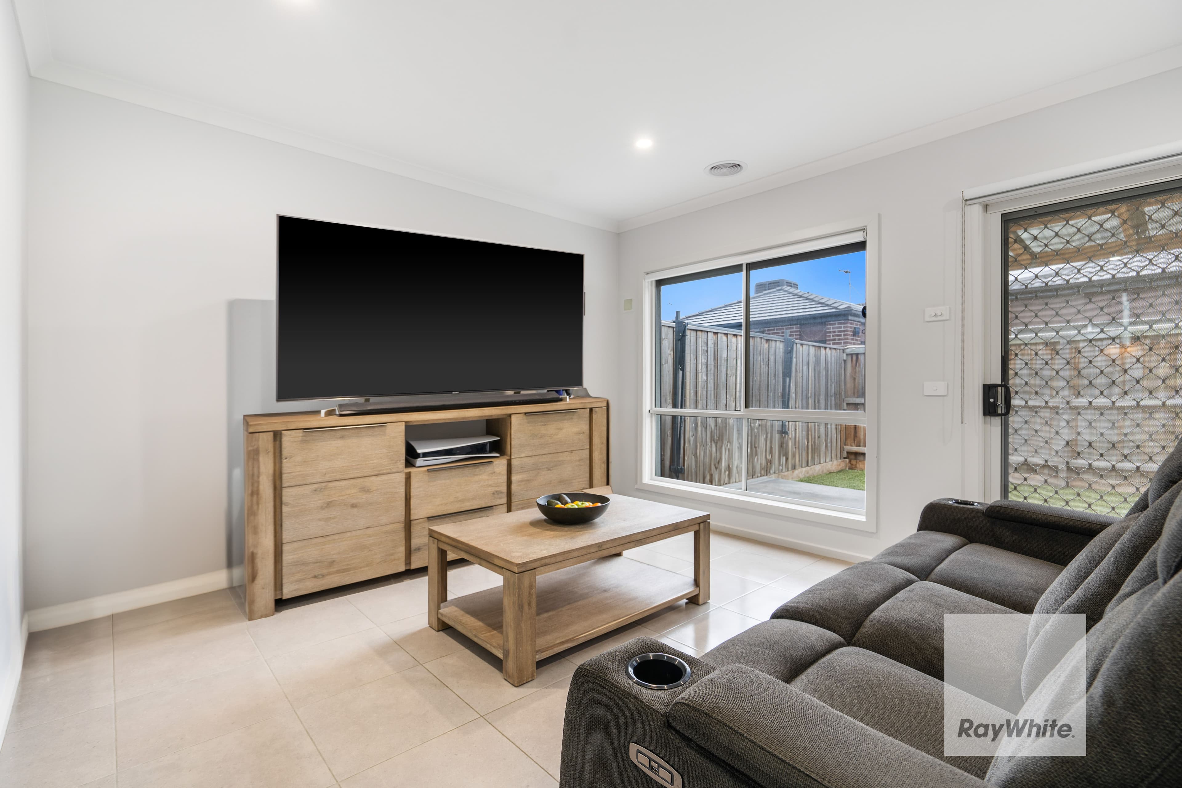 7 Akram Way, Rockbank VIC 3335, Rockbank - Thumbnail 6