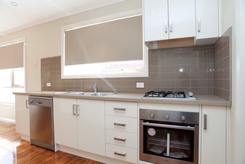 19 Lloyd Avenue, EPPING VIC 3076, Epping - Thumbnail 2