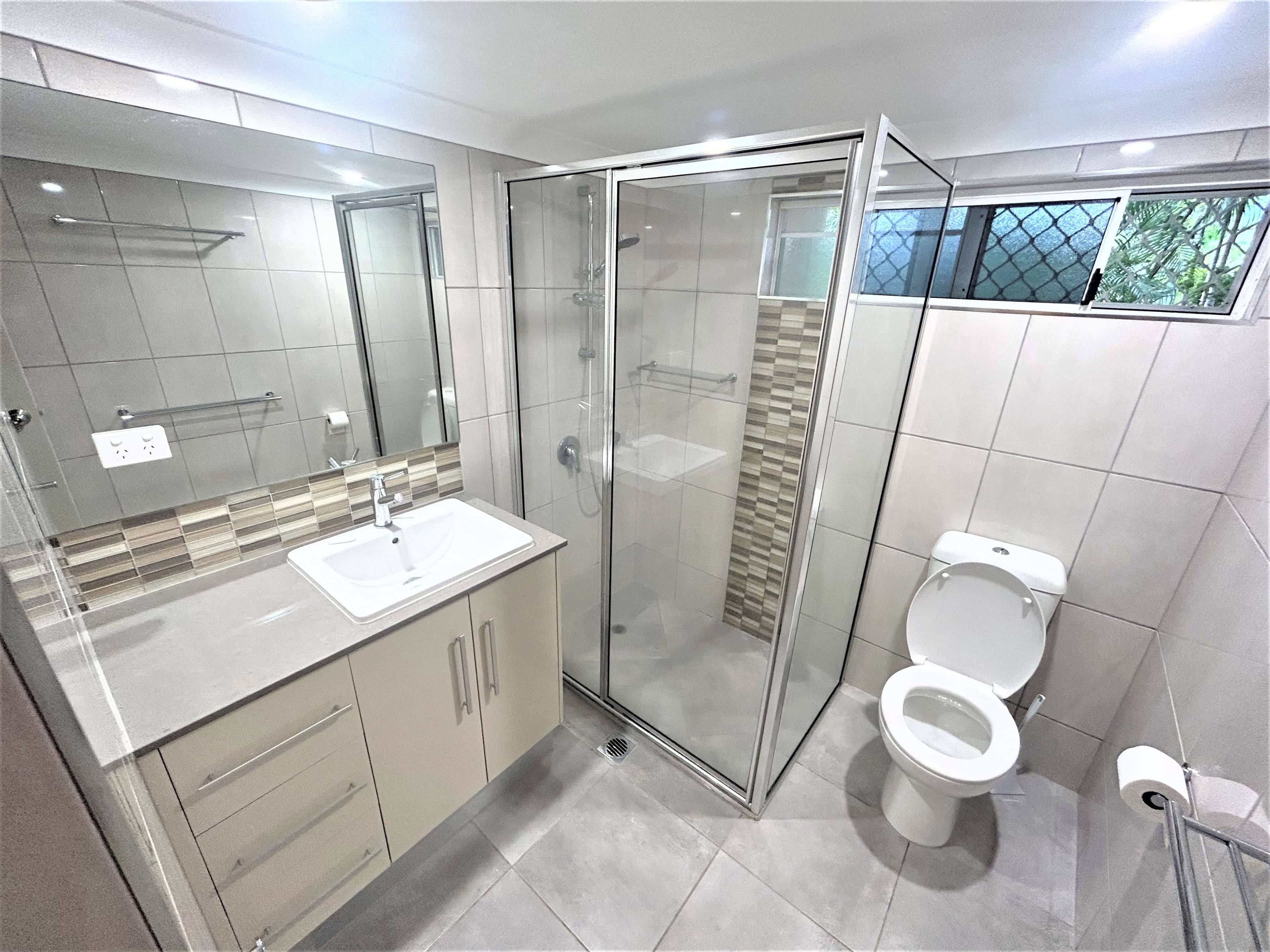 33 Trinity Beach Road, Trinity Beach QLD 4879, Trinity Beach - Thumbnail 2