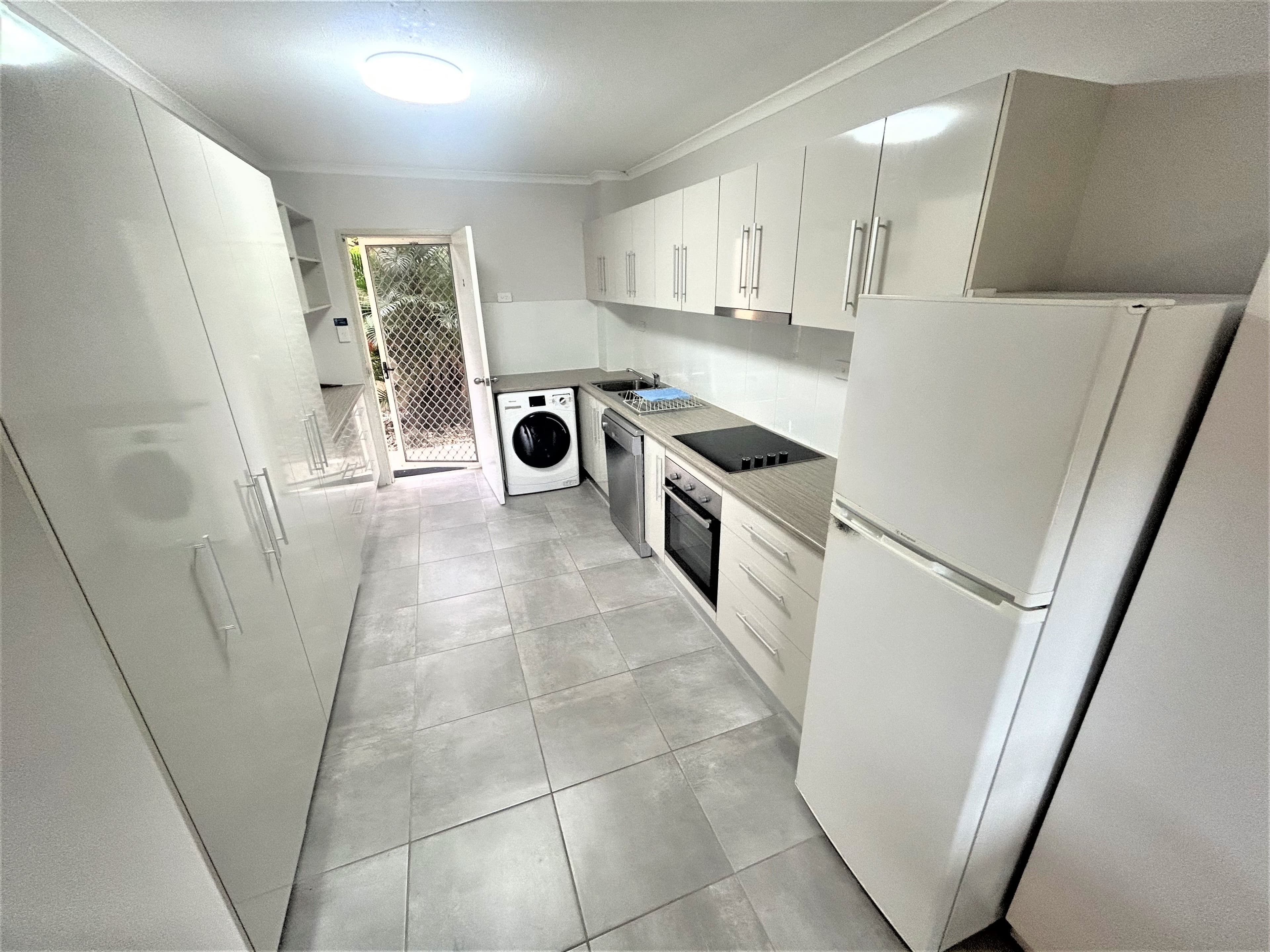 33 Trinity Beach Road, Trinity Beach QLD 4879, Trinity Beach - Thumbnail 3