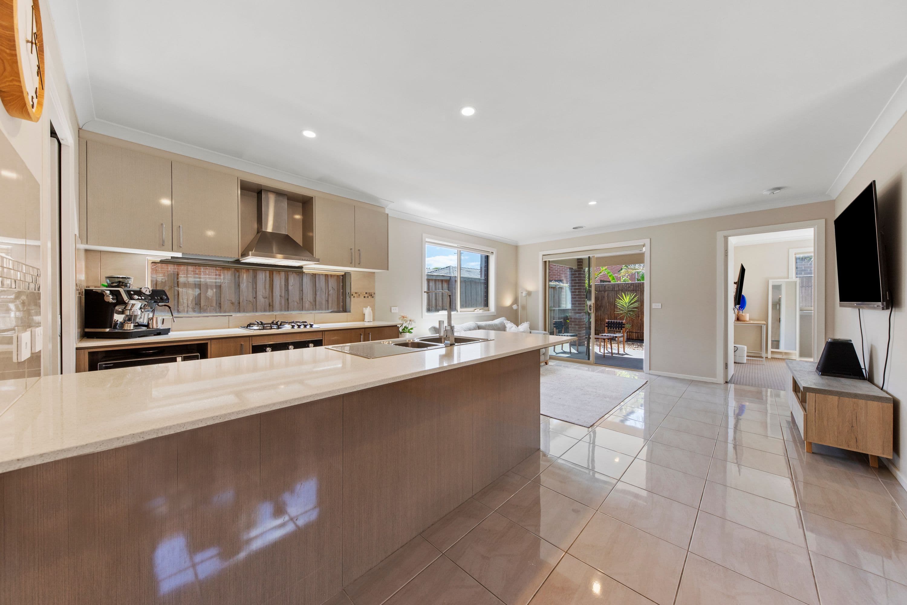 16 Newbury Street, Pakenham VIC 3810, Pakenham - Thumbnail 3