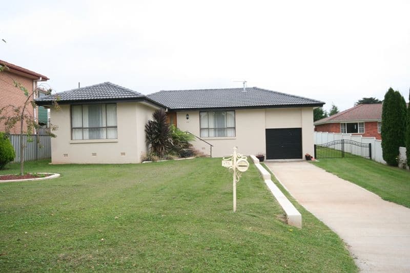 125 Curtis Street, OBERON NSW 2787, Oberon - Image 1