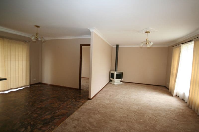125 Curtis Street, OBERON NSW 2787, Oberon - Thumbnail 2