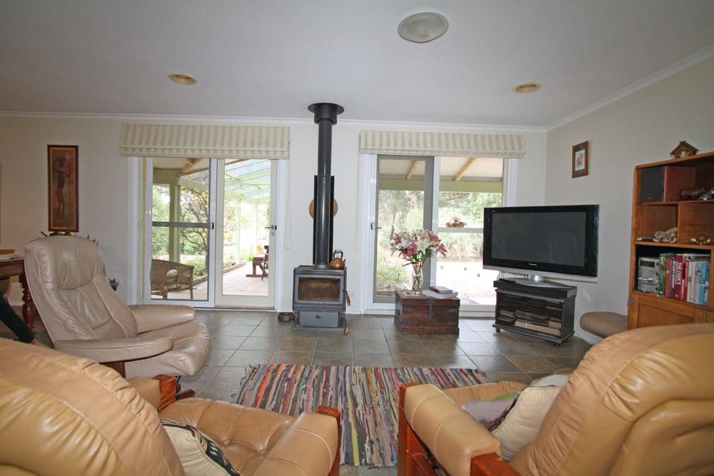 21 Hogan Drive, Wamboin NSW 2620, Wamboin - Thumbnail 2