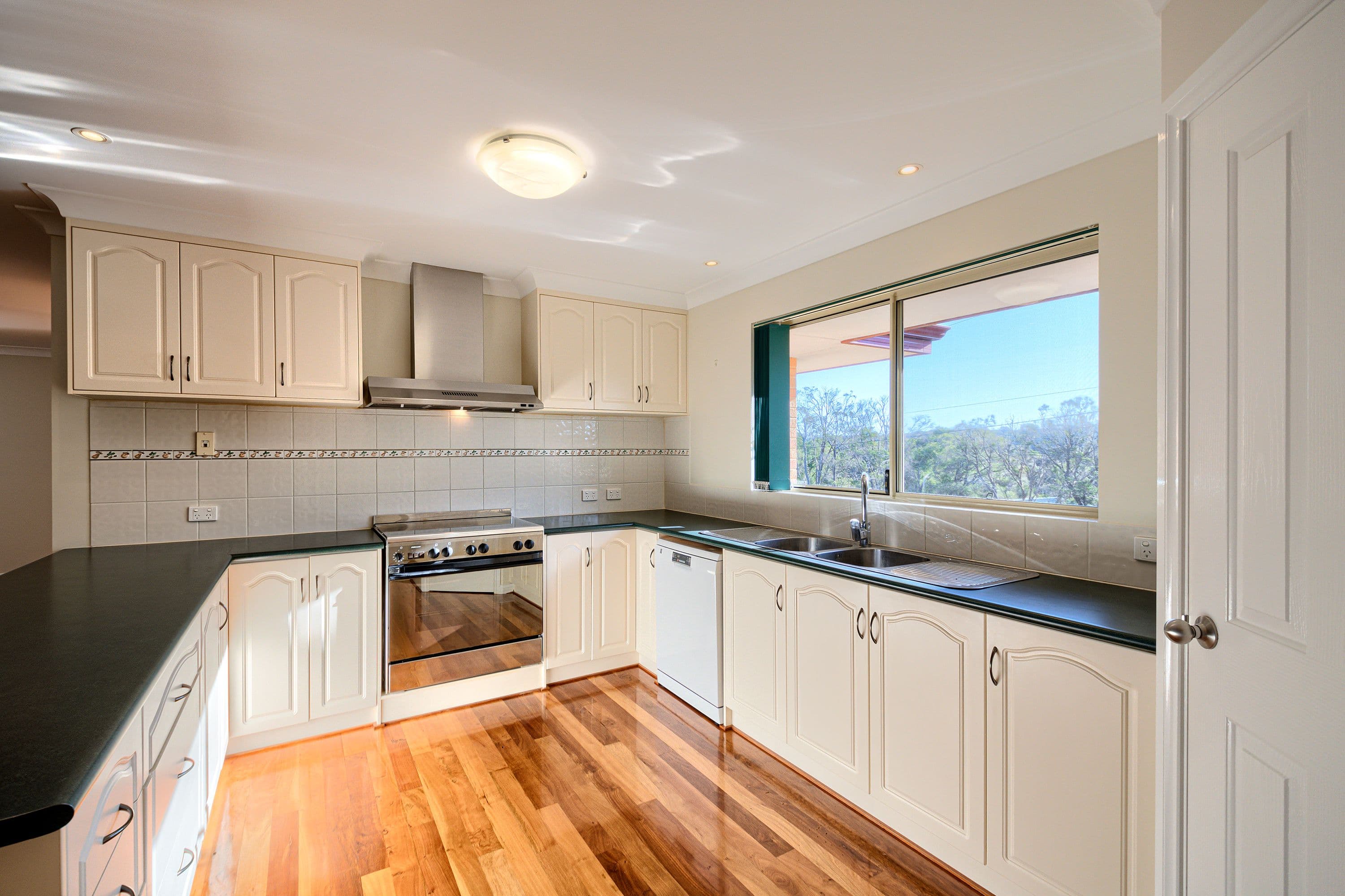 111 Hardie Road, Spencer Park WA 6330, Spencer Park - Thumbnail 2