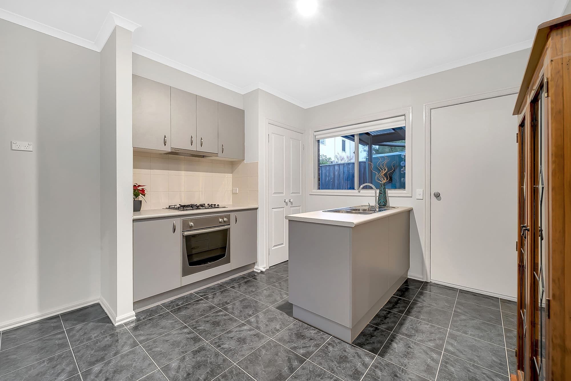 37 Hemsley Promenade, Point Cook VIC 3030, Point Cook - Thumbnail 8