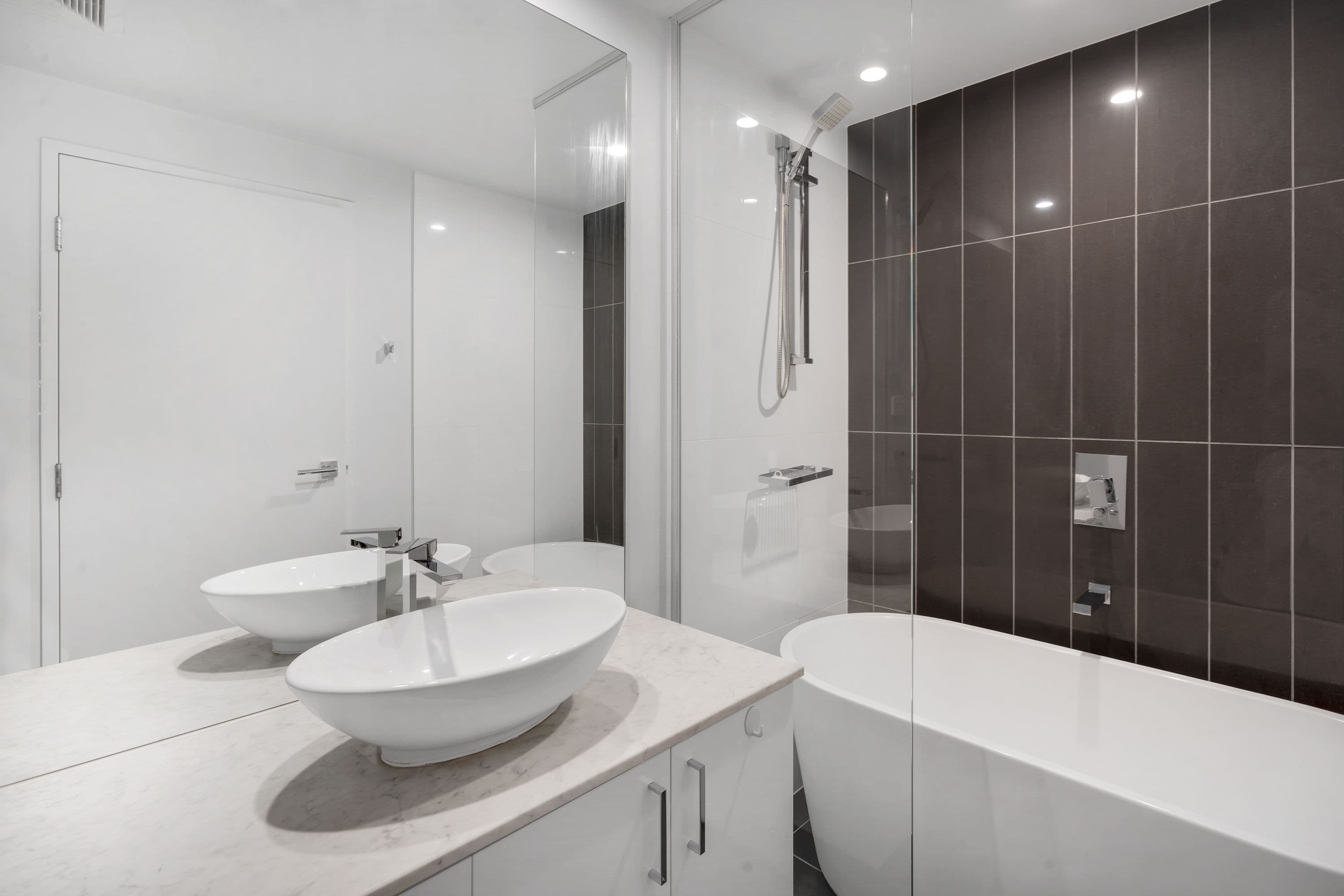 5 Harbour Side Court, Biggera Waters QLD 4216, Biggera Waters - Thumbnail 7