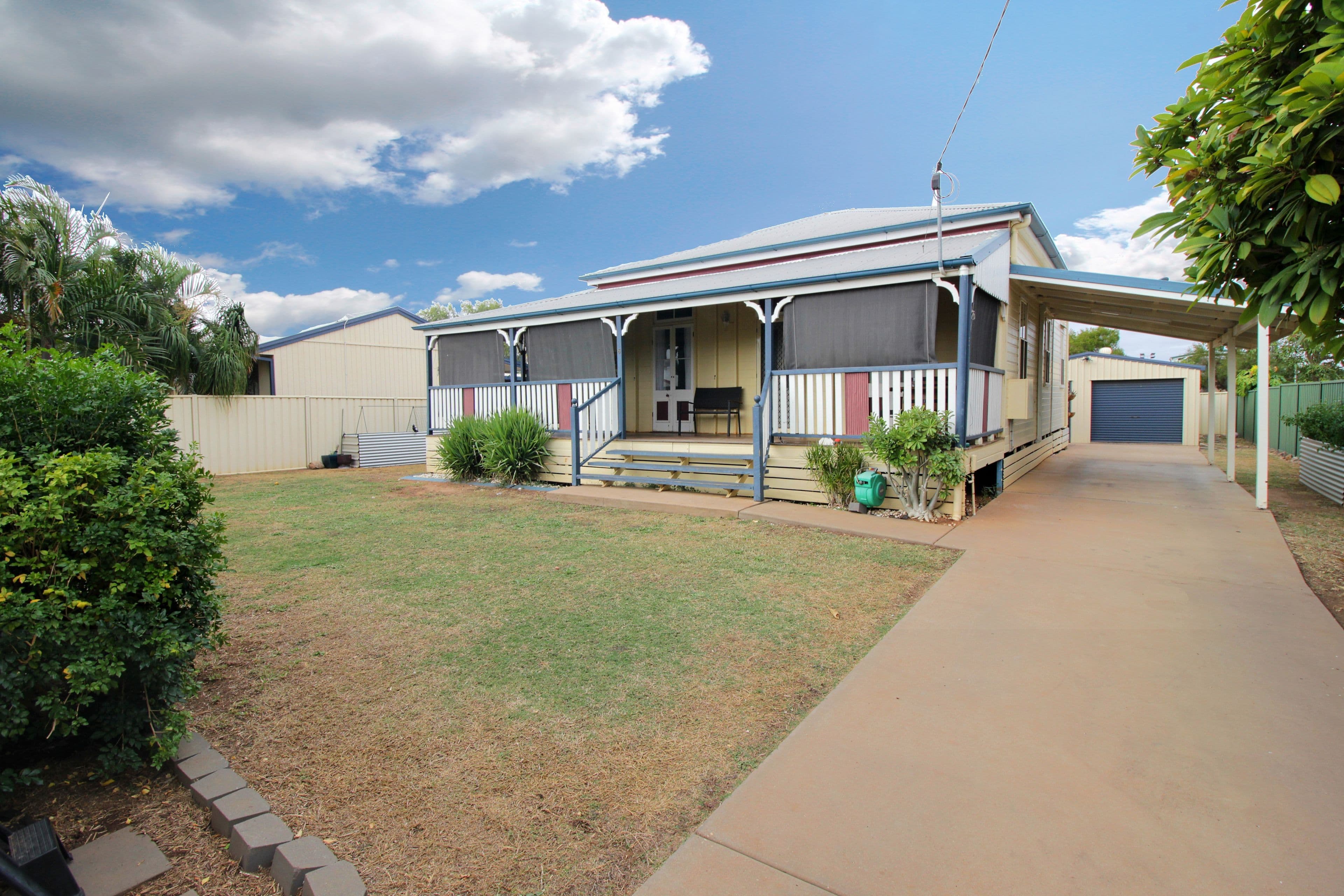 6 Vicki Close, Emerald QLD 4720, Emerald - Image 1