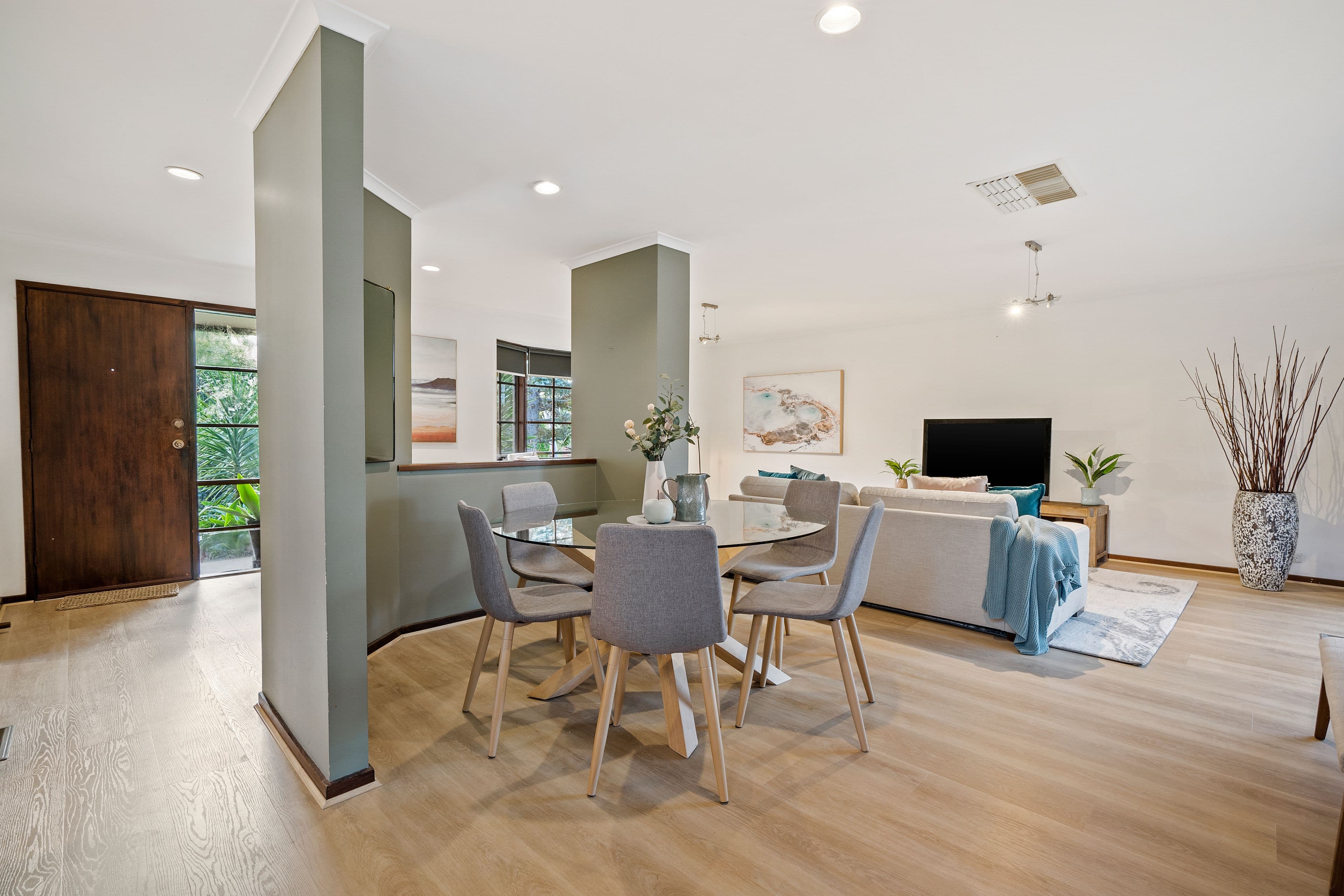 1 Lancelot Close, Wantirna South VIC 3152, Wantirna South - Thumbnail 4