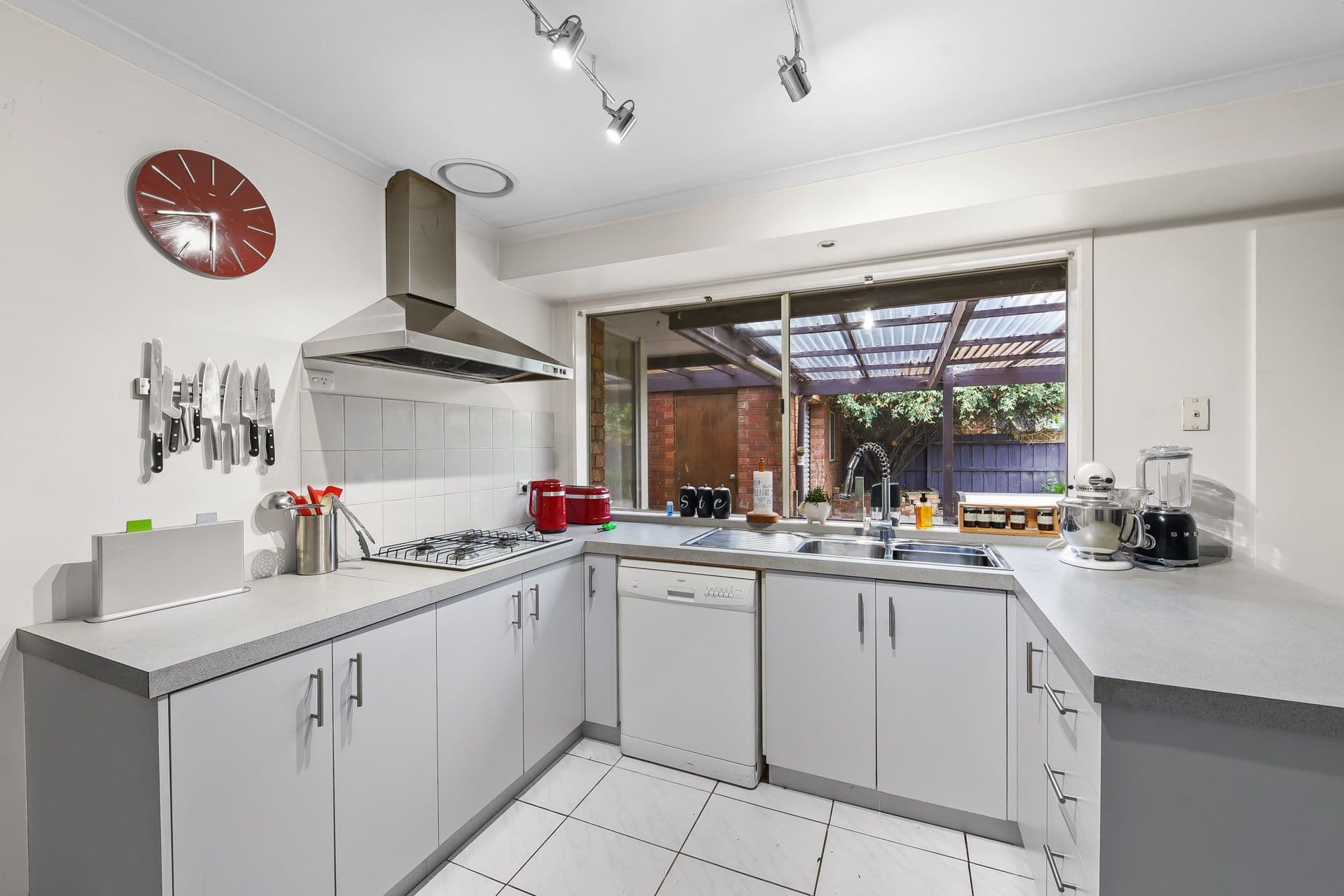 4 Pioneer Court, Berwick VIC 3806, Berwick - Thumbnail 3