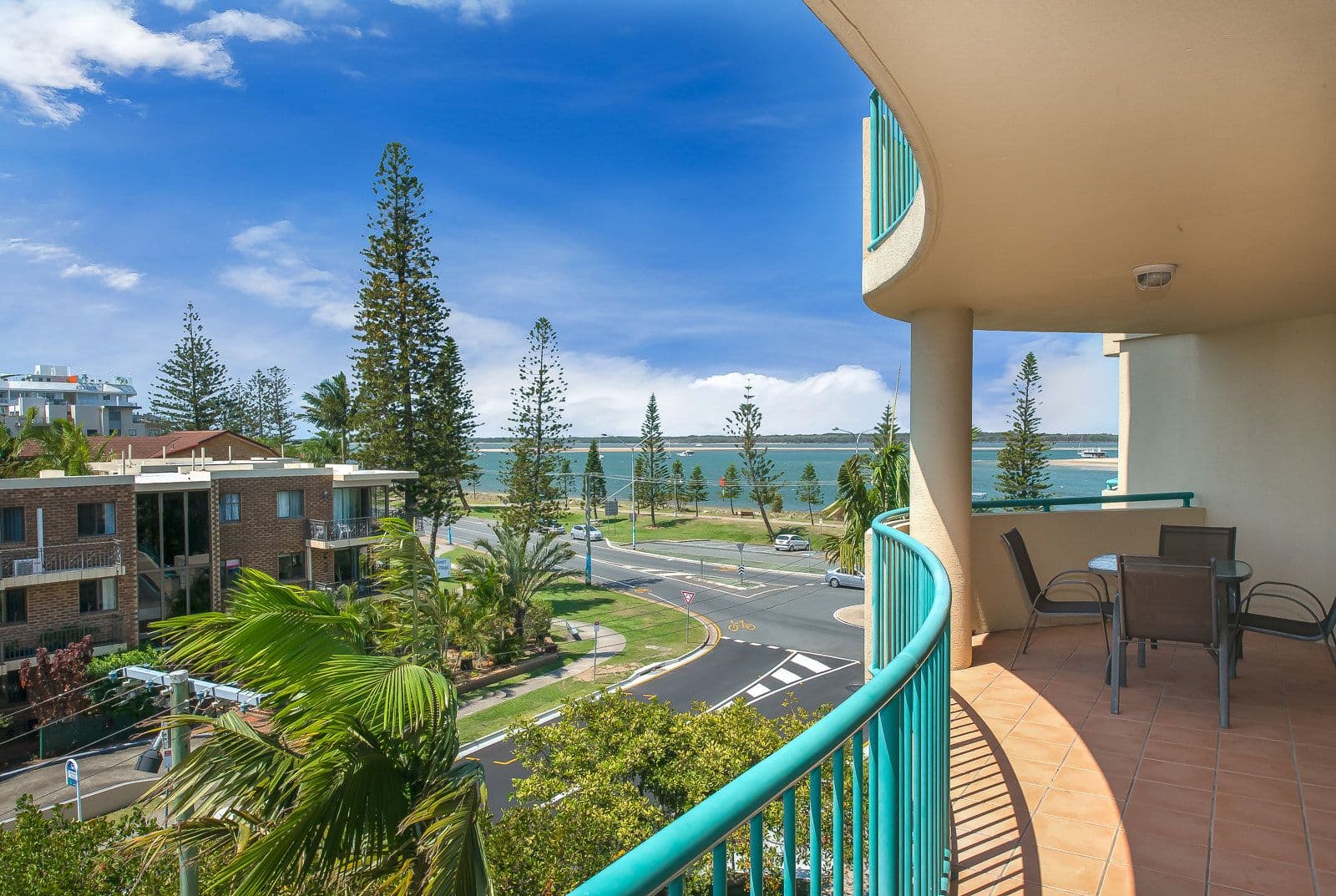 484 Marine Parade, Biggera Waters QLD 4216, Biggera Waters - Thumbnail 2