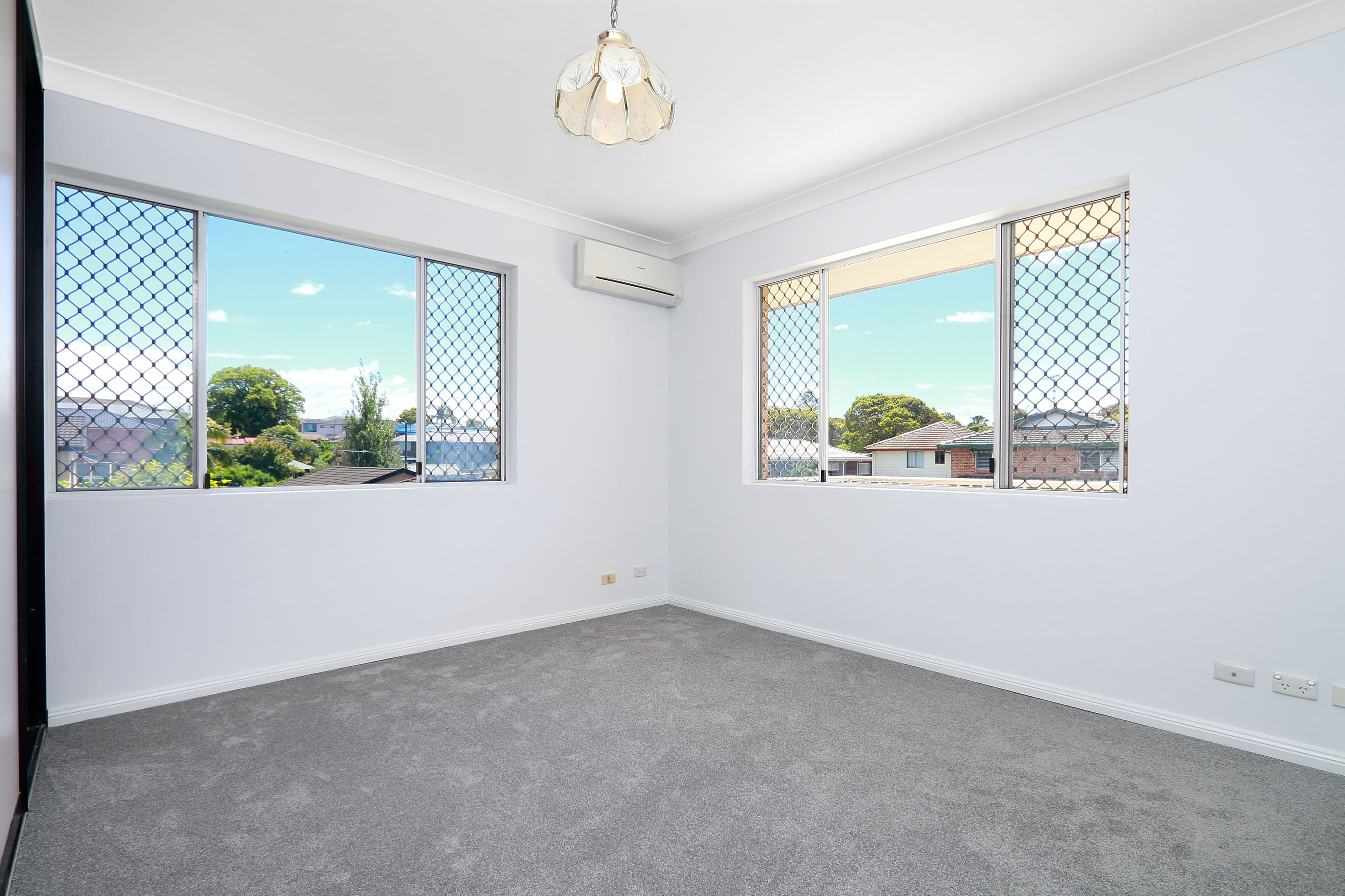 8 Taronga Street, Hurstville NSW 2220, Hurstville - Thumbnail 7
