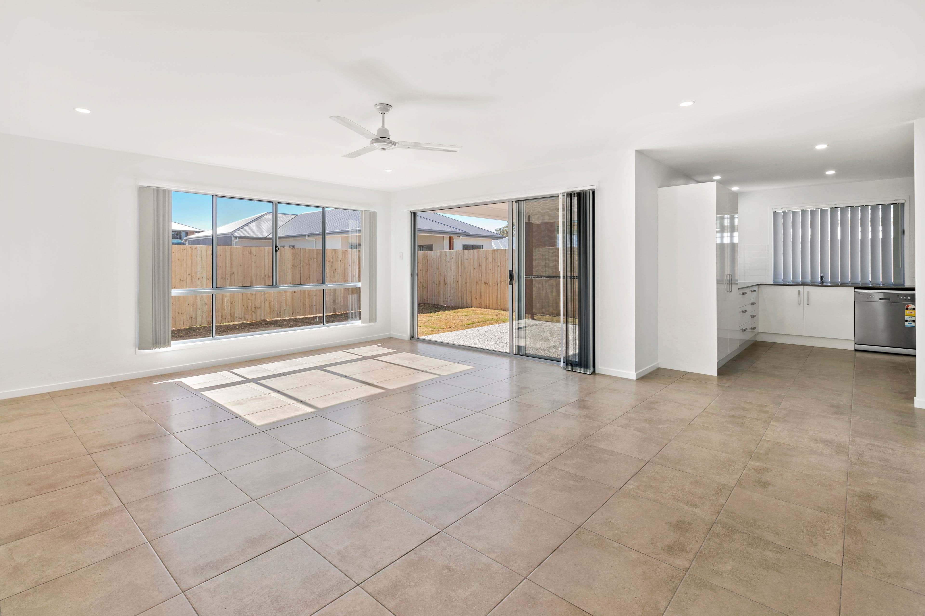 1 Spinifex Street, PALMVIEW QLD 4553, Palmview - Thumbnail 3
