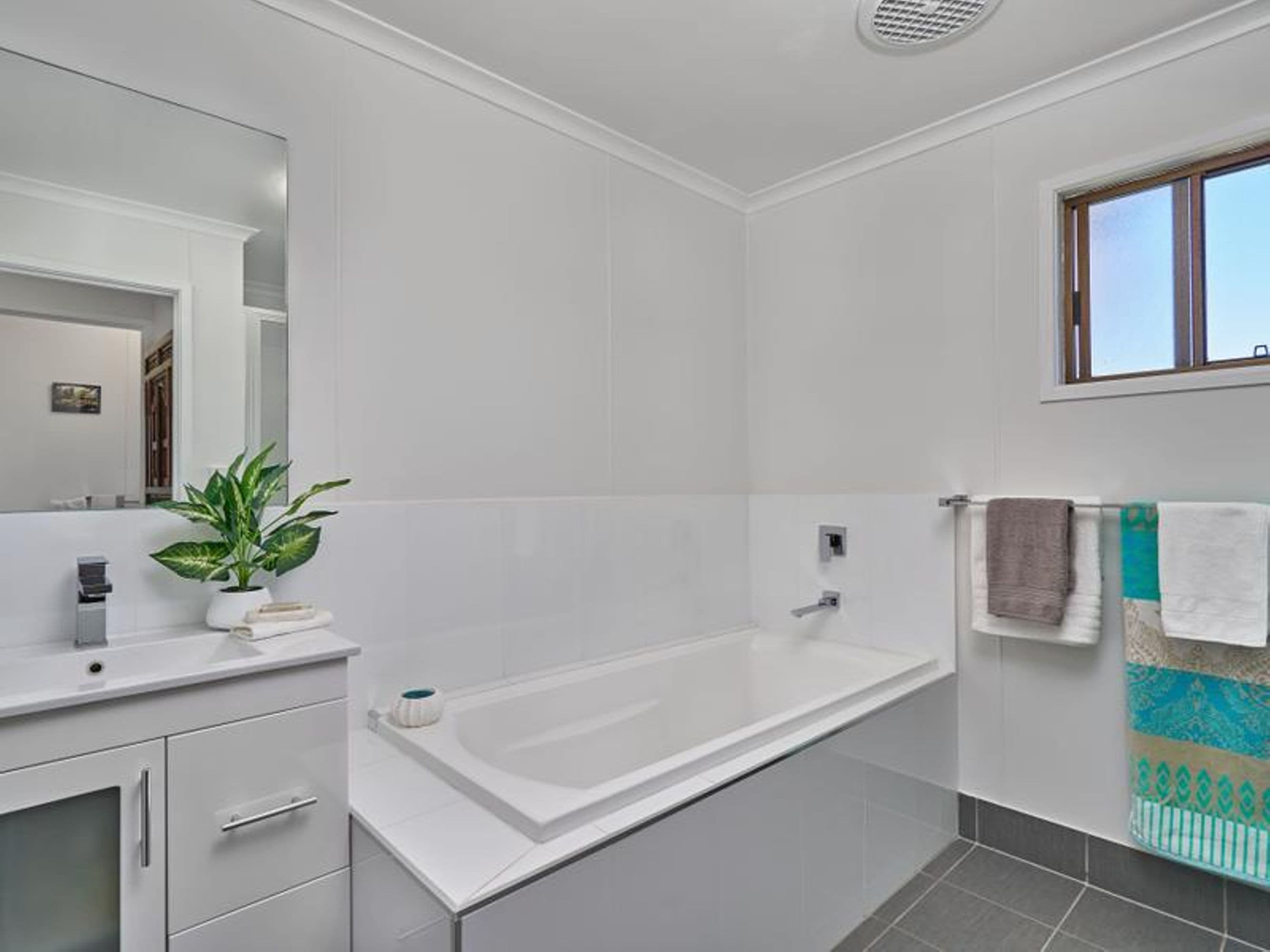 7 Hobson Drive, Brinsmead, QLD 4870, Brinsmead - Thumbnail 7