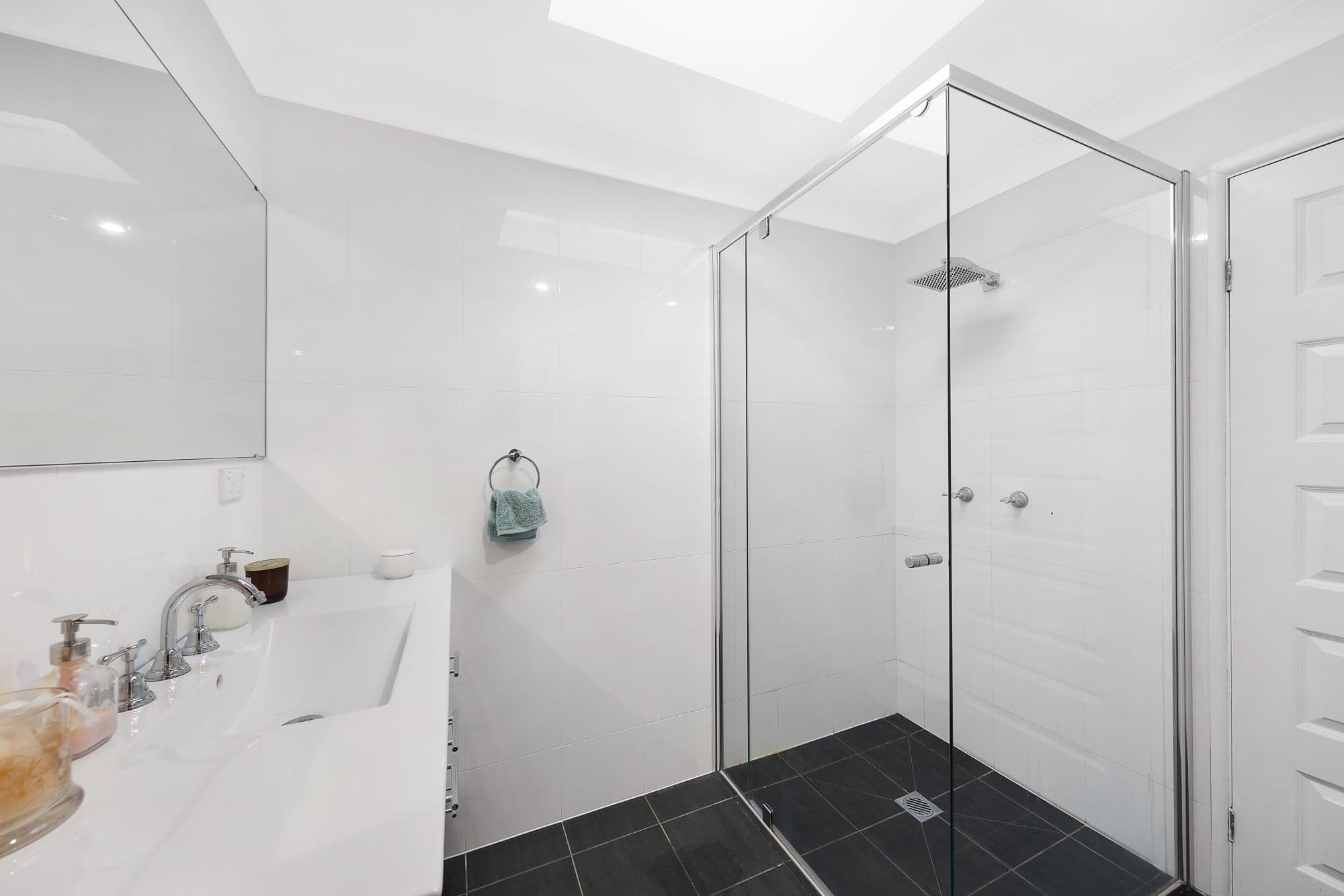 14 Robertson Road, Killarney Vale - Thumbnail 6