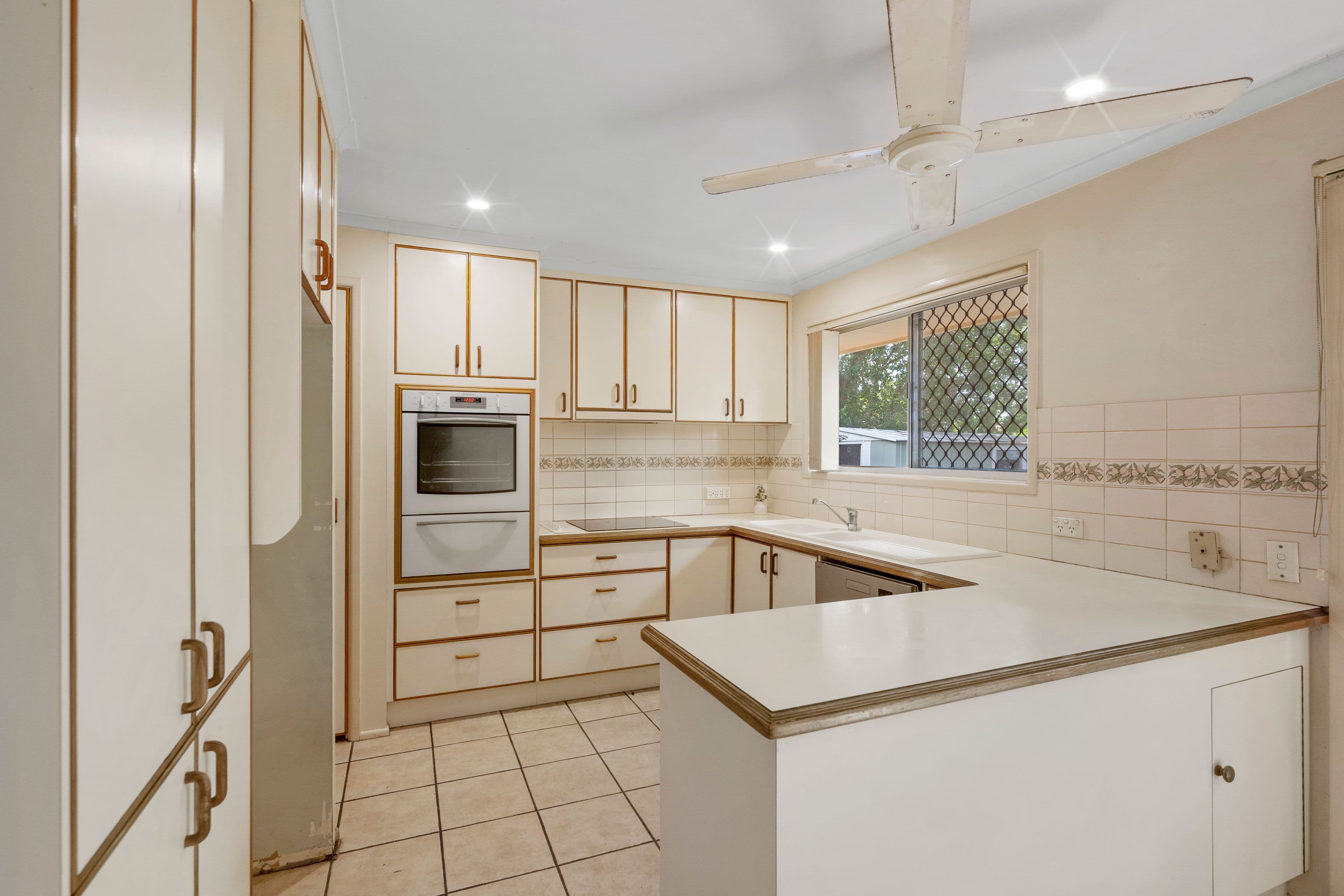 10 Abel Street, Springwood QLD 4127, Springwood - Thumbnail 4