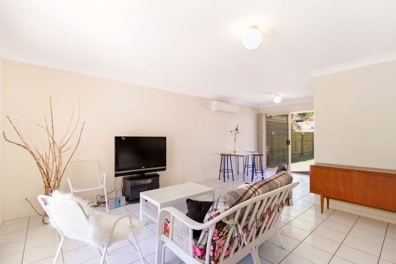 31 Appleyard Crescent, COOPERS PLAINS QLD 4108, Coopers Plains - Thumbnail 2