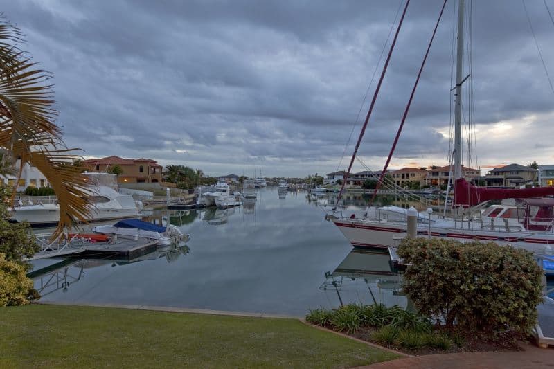 6 Raby Bay Boulevard, RABY BAY QLD 4163, Raby Bay - Thumbnail 2