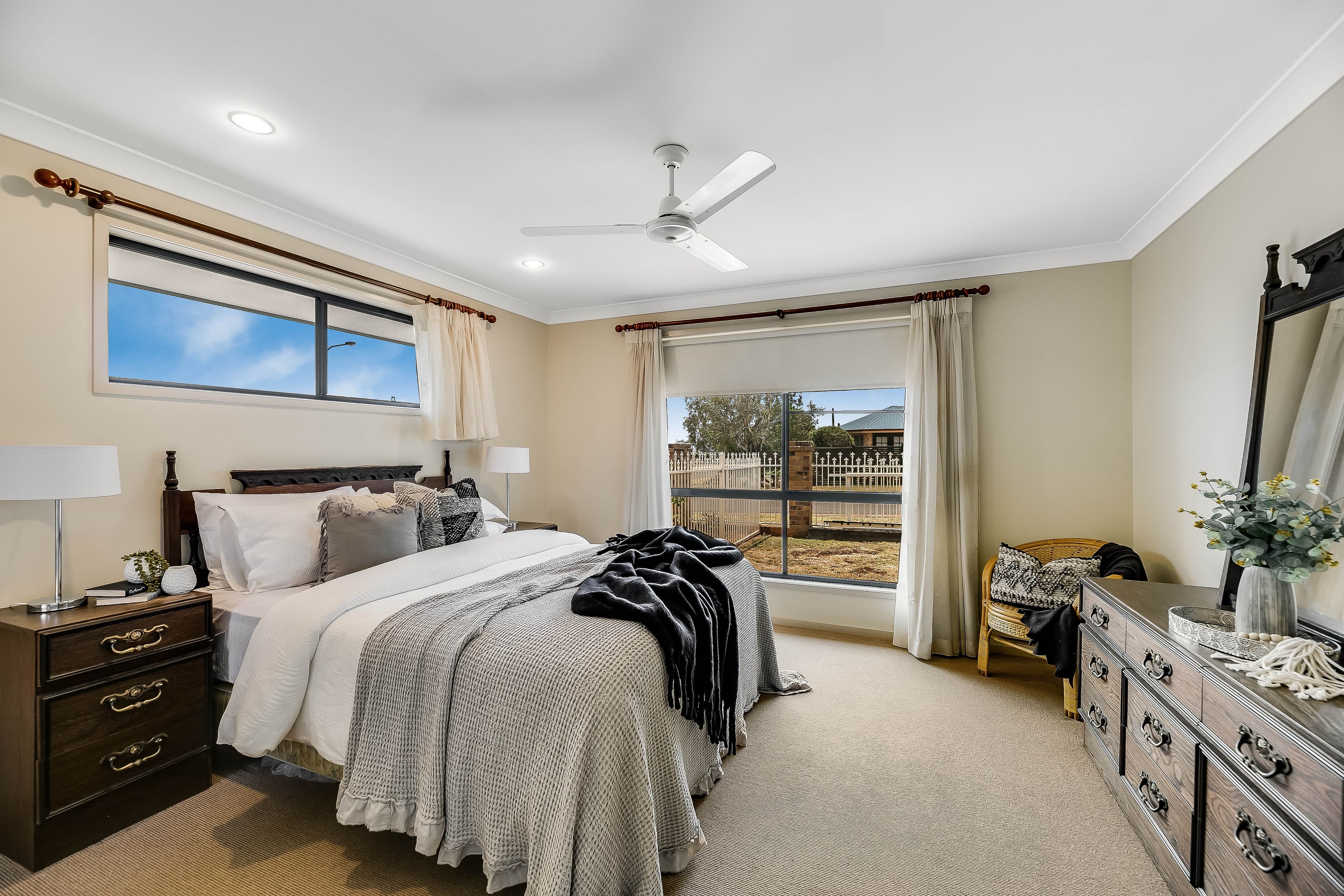 1 Scullin Street, Middle Ridge QLD 4350, Middle Ridge - Thumbnail 5