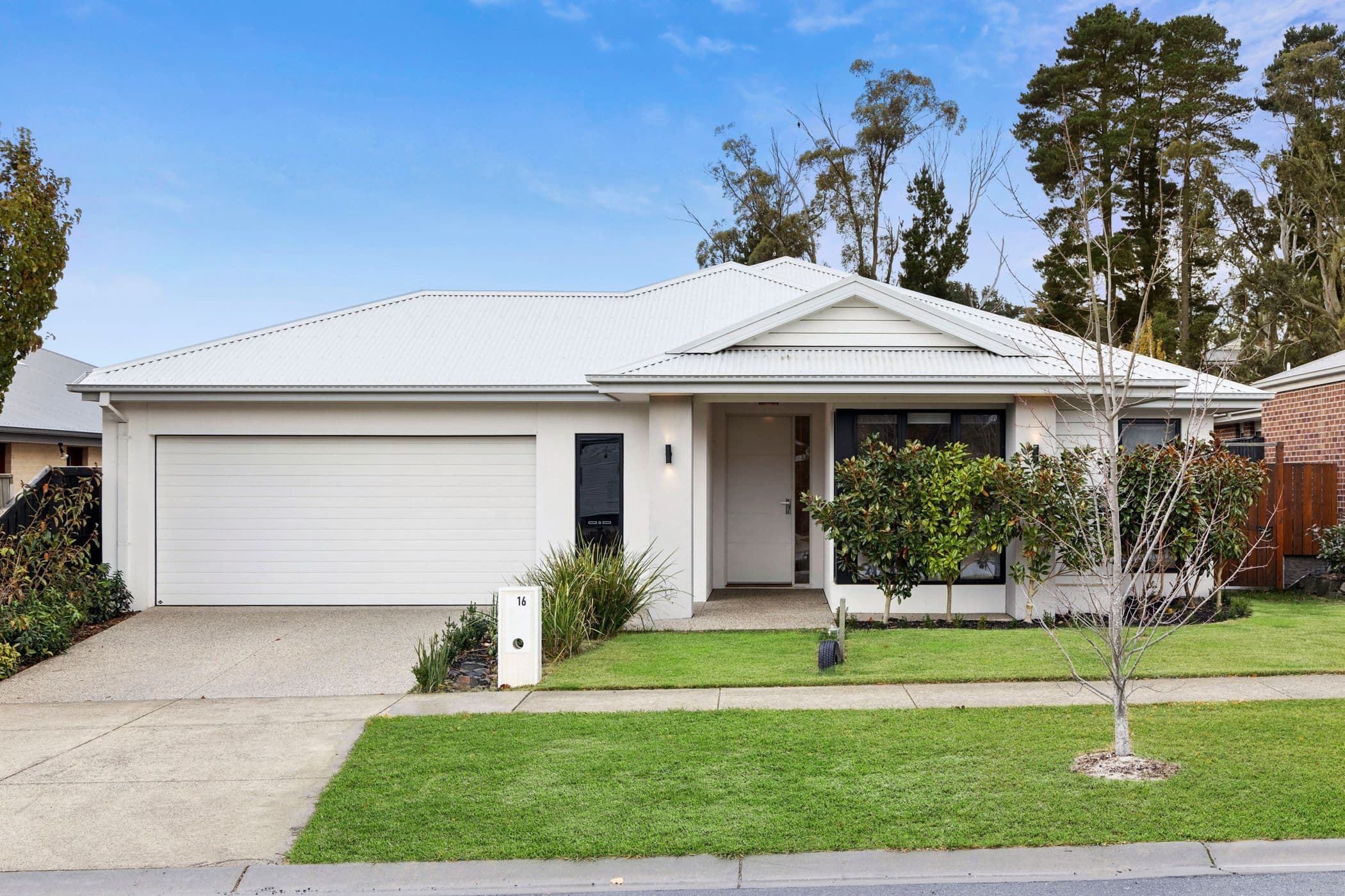 16 Beaumont Place, Woodend VIC 3442, Woodend - Image 1