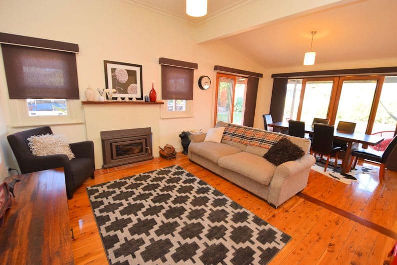 94 EDWARDES Street, Deniliquin NSW 2710, Deniliquin - Thumbnail 2