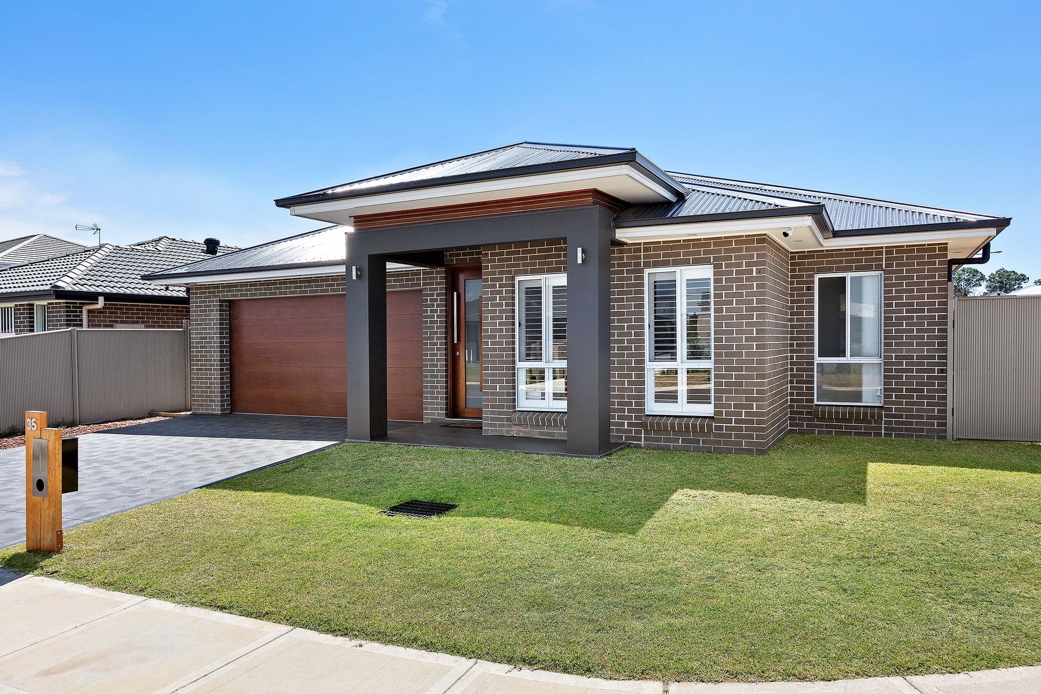 35 Rosecomb Road, Spring Farm - Image 1