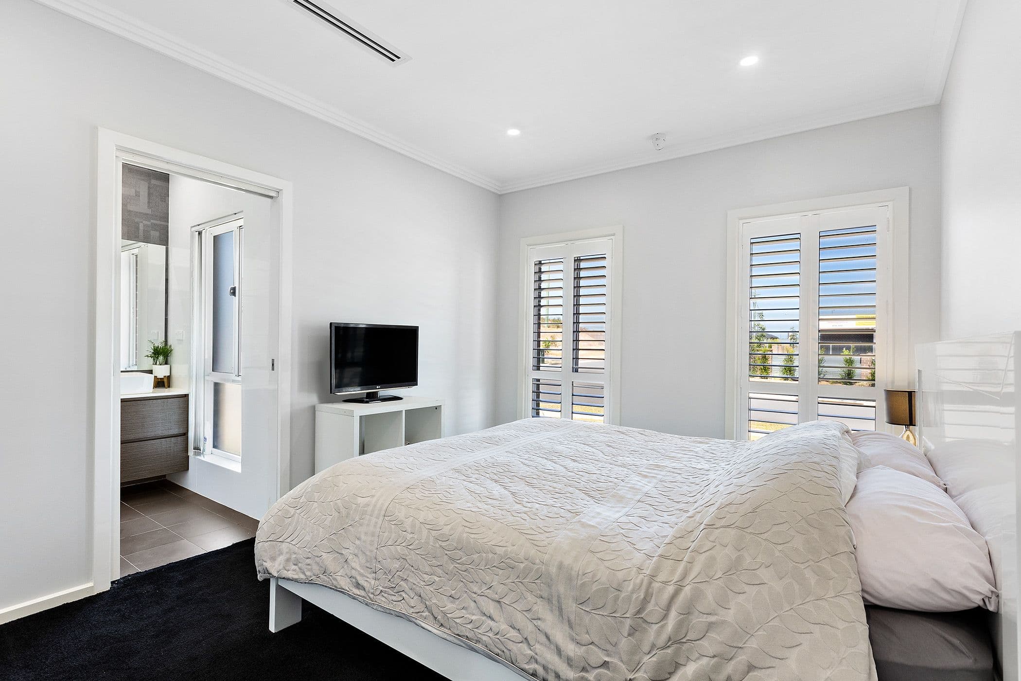 35 Rosecomb Road, Spring Farm - Thumbnail 7