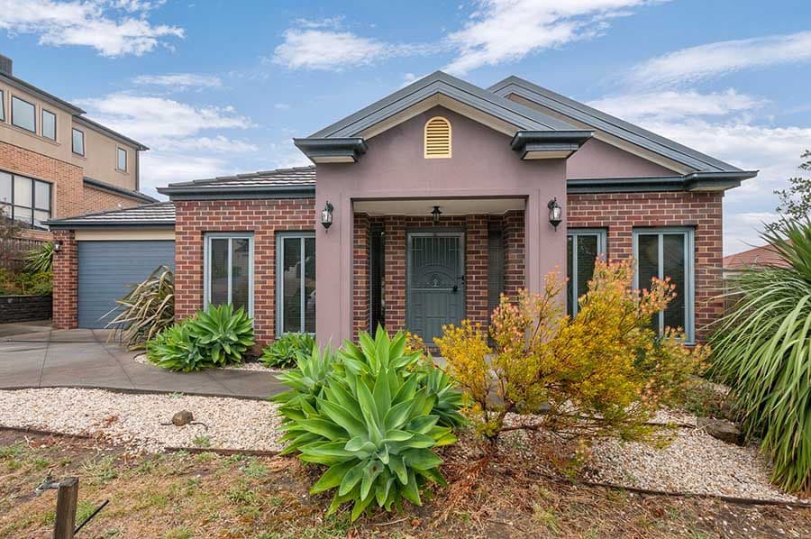11 Eagleview Way, Craigieburn VIC 3064, Craigieburn - Image 1