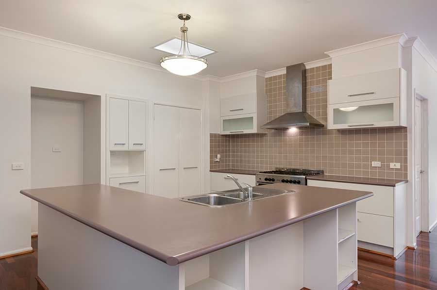 11 Eagleview Way, Craigieburn VIC 3064, Craigieburn - Thumbnail 2