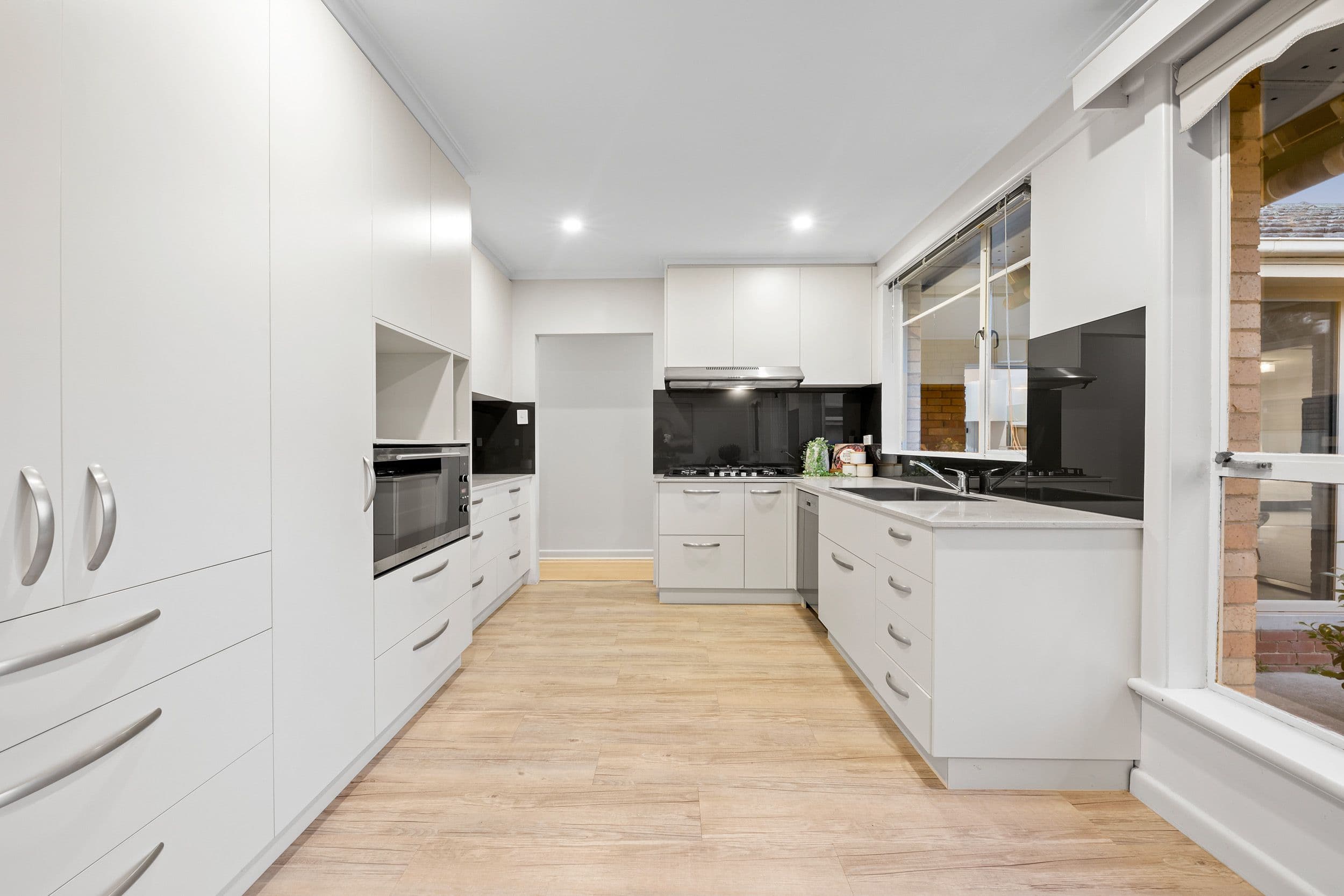 72 Roslyn Street, Burwood VIC 3125, Burwood - Thumbnail 7