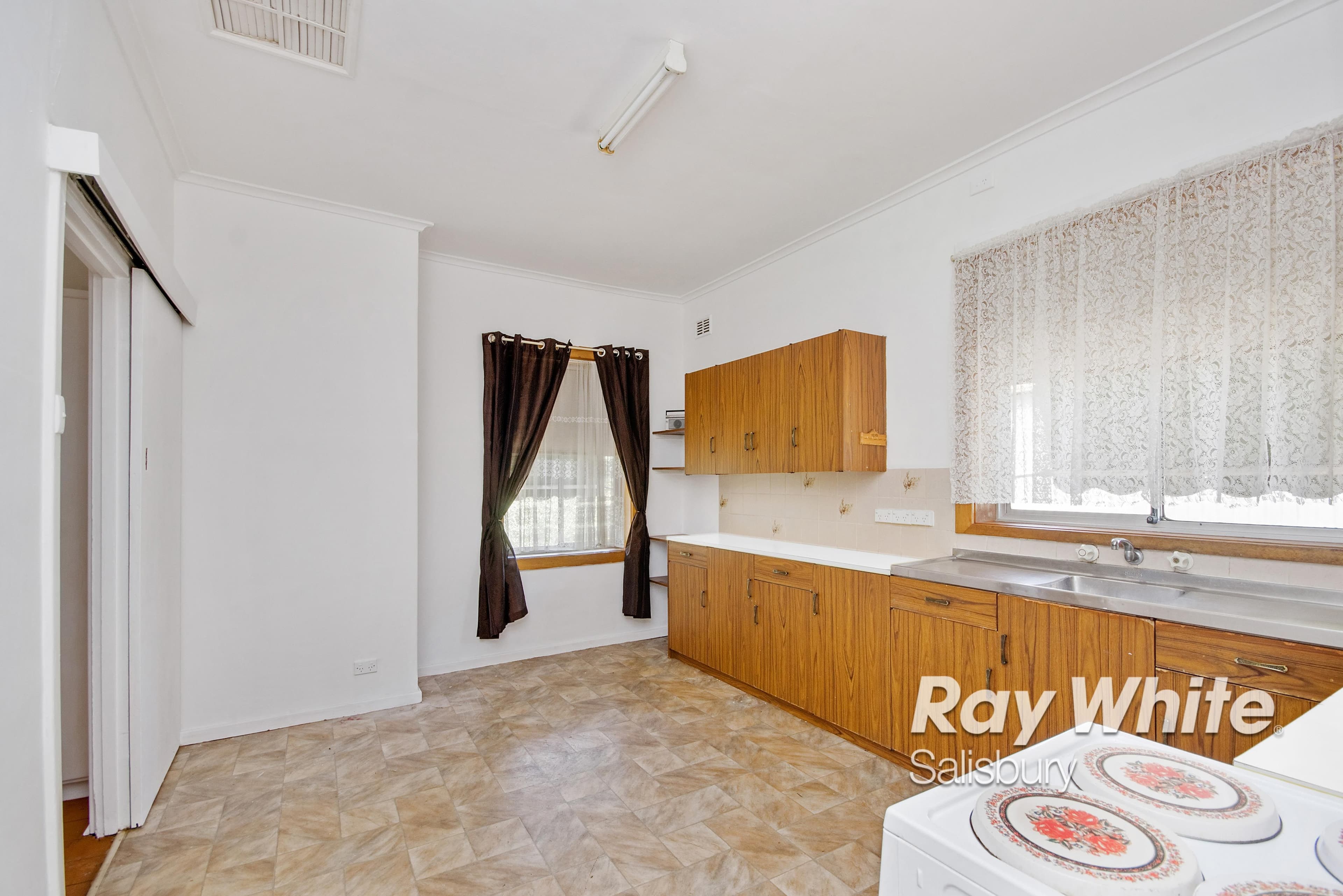 24 Hewitt Road, Elizabeth South SA 5112, Elizabeth South - Thumbnail 6