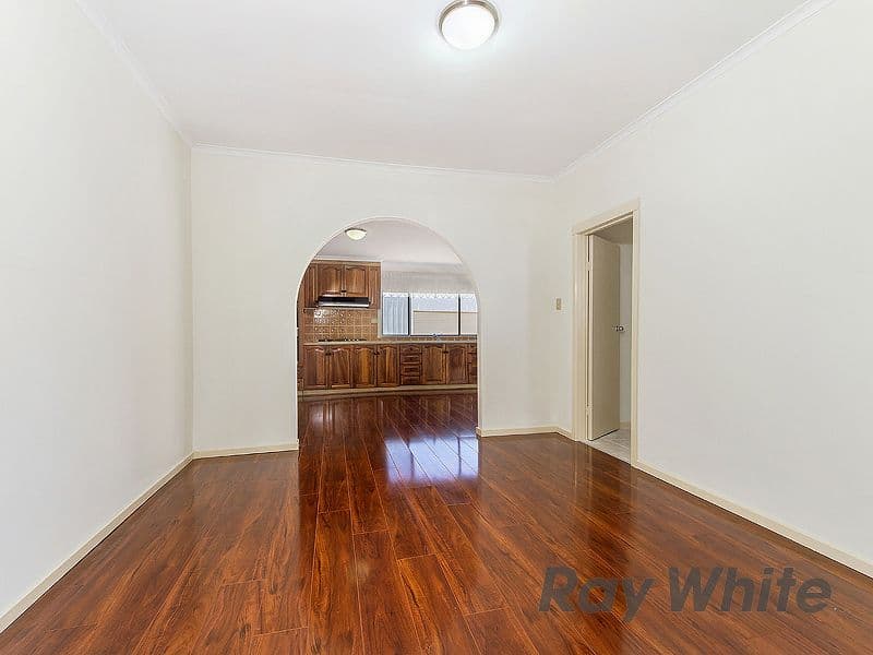 34 McArthur Avenue, St Albans VIC 3021, St Albans - Thumbnail 2
