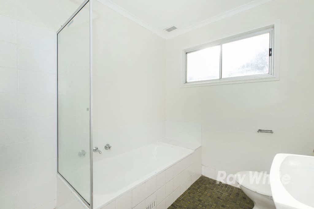 18 Bulkirra Place, Bolton Point - Thumbnail 4