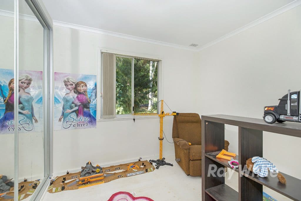 18 Bulkirra Place, Bolton Point - Thumbnail 8