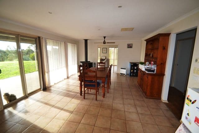 13 Roditis Avenue, Broadford VIC 3658, Broadford - Thumbnail 3