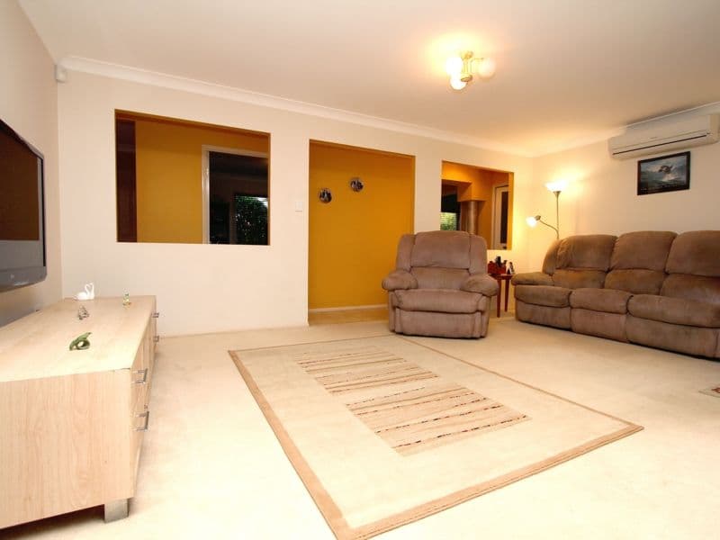 25 Carmel Place, CALAMVALE QLD 4116, Calamvale - Thumbnail 3