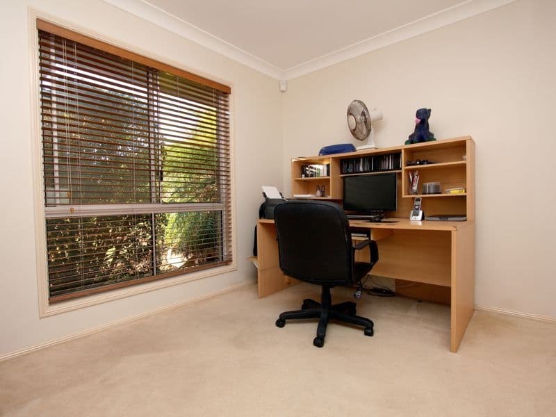 25 Carmel Place, CALAMVALE QLD 4116, Calamvale - Thumbnail 4