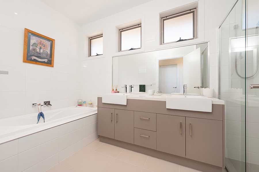 12 Metropolitan Avenue, Craigieburn VIC 3064, Craigieburn - Thumbnail 5