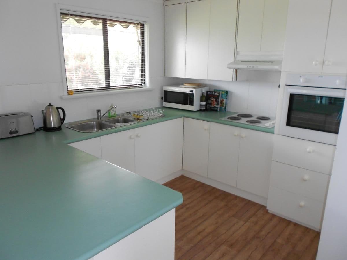 15 Bertha Street, BORDERTOWN SA 5268, Bordertown - Thumbnail 2