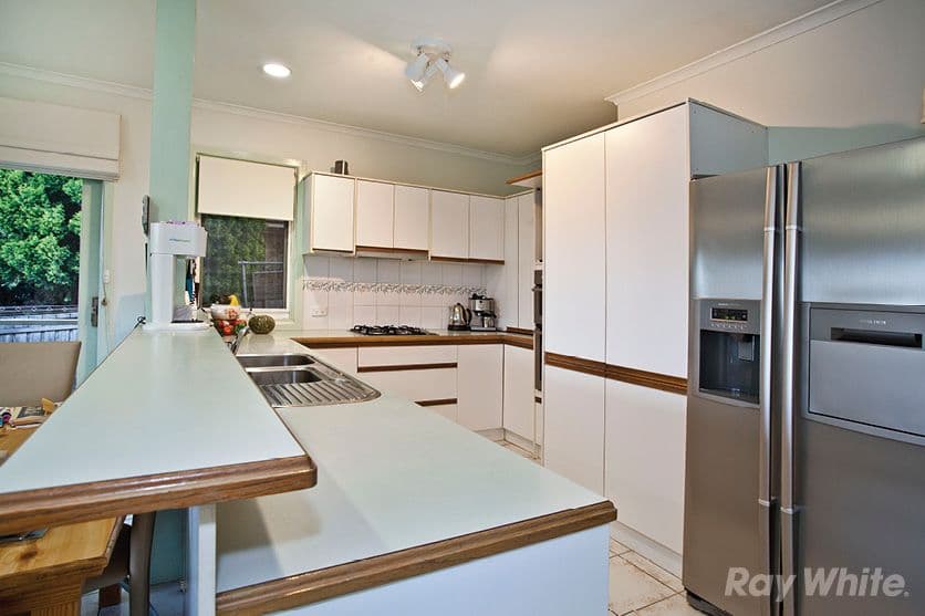 30 Brazilia Drive, GLEN WAVERLEY VIC 3150, Glen Waverley - Thumbnail 6
