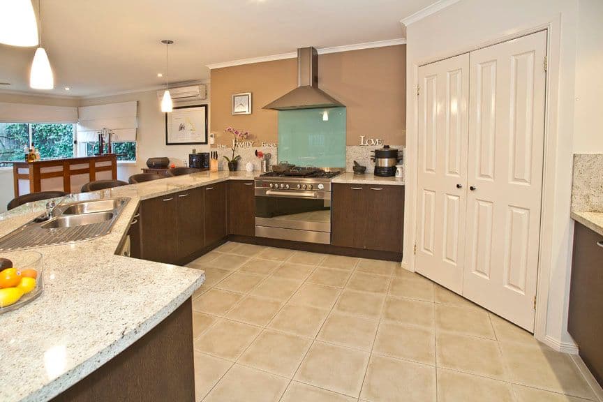 7 Highgate Way, ROWVILLE VIC 3178, Rowville - Thumbnail 2